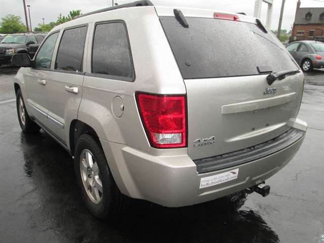 Jeep Grand Cherokee 2010 photo 3